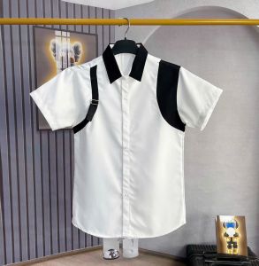 Áo sơ mi nam ngắn tay 2 màu trắng đen in logo chữ phối viền chất vãi kate lụa mềm mịn thoáng mát