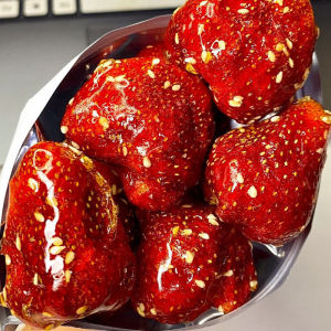 100g 冰糖草莓脆冻干草莓冰糖葫芦酸甜酥脆 Rock Candy Strawberry Crisp Freeze-Dried Strawberry