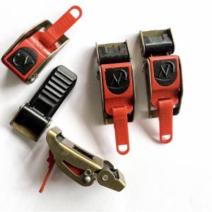 Bộ khóa cài quai dây nón bảo hiểm - Chốt cài dây thay nón mũ bảo hiểm kim loại hàng tốt