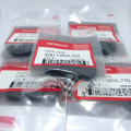 GROSIR 5 SET KARET SLIDER RUMAH ROLLER HONDA BEAT KARBU / BEAT FI / BEAT ESP / BEAT POP / SCOOPY / SCOOPY FI INJEKSI / VARIO KARBU TECHNO / VARIO 110 FI / KVY / KVB / PIECE SLIDE  (22011-GCC-770). 
