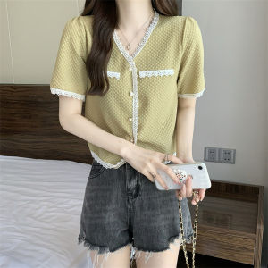 QKKshop  ขายดี🌟เสื้อแฟชั่นหญิง เสื้อแขนสั้นงานดีมากดีไซน์สวยเก๋ งานกระดุมหน้าผ้านุ่มเบาสบายราคาถูกมากแม๊ต้องมีแล้วปะ🥳