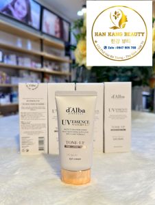 Kem chống nắng nâng tone da dAlba UV Essence Waterfull Tone-up Sun Cream SPF50+ PA++++ 50ml Hàn Quốc