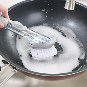 Chổi cọ rửa xịt nước đa năng có cán bàn chải chà nồi chảo cọ rửa chén bát tay cầm dài