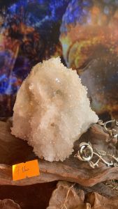 Hoa đá Thạch Anh trứng tán sắc lấp lắm tự nhiên để bàn năng lượng cao 716