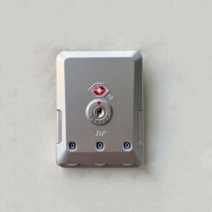 ซิปคู่แบบข้าวฟ่างกุญแจแบบรหัส TSA13131 TSA007ล็อคกระเป๋าเดินทาง YIF ล็อคอลูมิเนียมกรอบหัวเข็มขัดล็อค TSA16138B