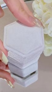 Bông tai dây tua rua lá phong dáng dài siêu xinh giúp mặt  mẫu mới nữ tính thời thượng sang trọng cao cấp phong cách độc đáo bán sỉ.