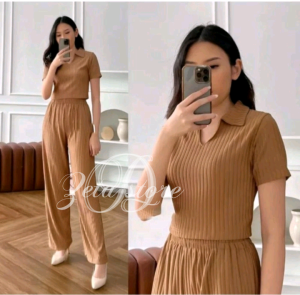 TERBARU..!!!Rib Knit Luna Set Crop Top And Premium Setelan Wanita Murah Berkualitas