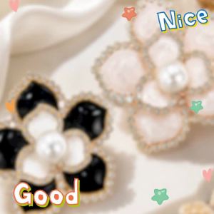 Elegant Floral Pearl Brooch Pin Crystal Flower Brooch Black White Statement Brooch for Women Fashion Jewelry