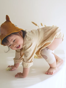 1 Pair Newborn Knee Support Protector Baby Knee Pad Safety Crawling Knee Cushion Protector for Infant Toddlers 1-3 Years