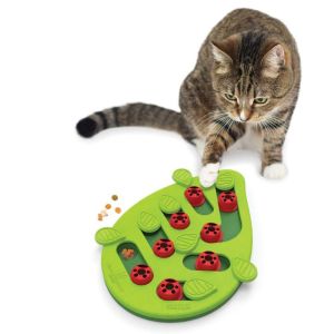 ER52858 Green Leaf Shaped Pet Slow Feeder Portable Anti Slip Pet Food Dispenser Multi-use Funny Dog Chew Toy Christmas