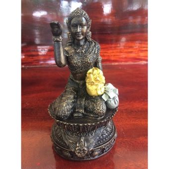 รูปจากผู้ขายบน Lazada: Mother Ngam Kwak Attracts Wealth. Made from 100% Genuine Flowing Iron Ore. Base Size: Width 5 Inches, Height 1 ตั้งราคา ฿439 ขายแล้ว 242 ชิ้น