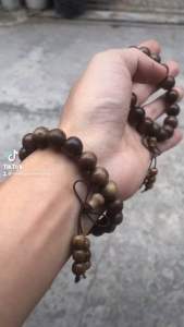 Vòng tay trầm tốc tự nhiên