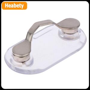 【2-3 days delivery】 Magnetic Hang Eyeglass Holder Pin Brooches Multi-function Portable Clothes Clip