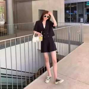 5815 VIVIAN BLAZER + SHORTS 2 PCS SET ( SETELAN BLAZER DAN CELANA ) – SETELAN CELANA WANITA- SETELAN WANITA KEKINIAN