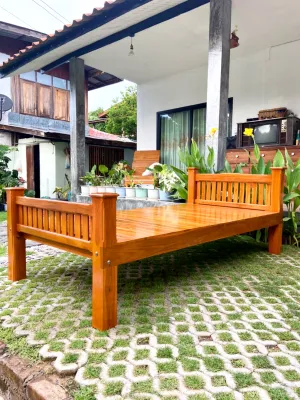 เตียงไม้สักหัวท้ายซี่ 3.5 ฟุตเต็ม สีสักขนาด 200*107 สูง 40cm.