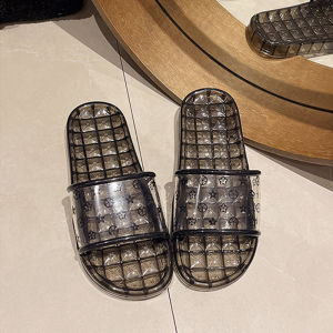 LEAShop ส่งเร็ว ส่งไว ทันใช้แน่นอน รองเท้าแตะแฟชั่นแบบสวม รุ่นนี้น่ารักมาก งานยางแบบเยลลี่ใส มีให้เลือกถึง 2 สี บอกเลยว่าคุ้มเกินราคาแน่นอน