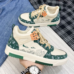 Mens white sneakers 2025 new trend versatile low-top casual mens sneakers for summer and autumn sports fashion shoes.