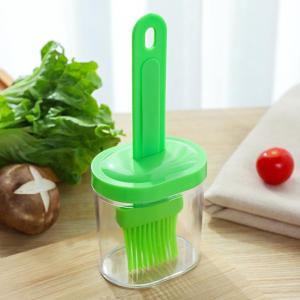 [EZY4LIFE] Berus Botol Minyak Silikon dengan Penutup Silicone Oil Bottle Brush Integrated With Lid High Temperature Resistant Silicone Bottle Brush Portable Barbecue Oil Brush Household Baking Oil Brush Pancake Brush Oil Tool Small and convenient