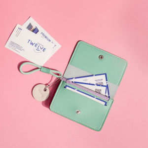 สลักชื่อฟรี! HILMYNA Twelve Mini Pocket (DAY) กระเป๋าหนัง ไซส์มินิ พร้อมสายคล้อง ใส่บัตร ใส่ Airpods ได้