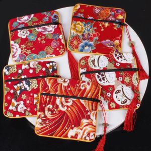 DVFDA Maneki Neko กระเป๋าใส่เหรียญสไตล์จีน ผ้าผ้าทอ พู่ห้อยคอ ถุงเก็บเครื่องประดับ ประณีตประณีตประณีต เคสเครื่องประดับปัก กระเป๋าผ้ากระเป๋าสตางค์ สำหรับผู้หญิง