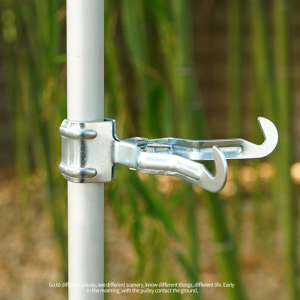 Outdoor Multifunctional Metal Clamp Lantern Hanger Clip Holder Light Lamp Hanging Hook for Tent Pole Camping Hiking