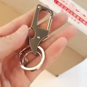 รสชาติ 3 ใน 1 พวงกุญแจ พวงกุญแจที่เปิดขวด ที่เปิดกล่อง อเนกประสงค์ พวกกุญแจ โลหะ พวงกุญเเจ ！