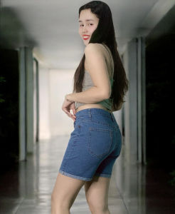 August Denim shorts pants strechy fit