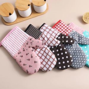 (Giá 1 cái) Găng Tay Lò Vi Sóng D50 Găng Tay Nướng Chống Trượt Dụng Cụ Nhà Bếp TTNTD50