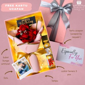 Buket Bunga & Kado Anniversary Romantis: Pilihan Hadiah yang Tepat