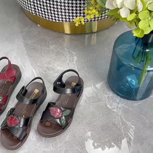 [Free Shipping] WomenS Summer Sandals For Mothers Flat-Soled Soft And Comfortable Non-Slip Suitable For Elderly Women