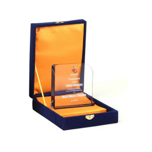 Plakat Akrilik UV Print Model Square Piagam Penghargaan Hadiah Gift Tropy Medali