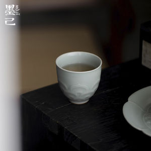 墨己耀州窑陶瓷雕刻莲花瓣主人杯功夫茶具家用品茗杯仿古文人茶杯