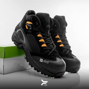sepatu safety boots wanita  size 36-40 untuk Hiking ke gunung sole karet anti slip ujung besi lavio galen best Quality