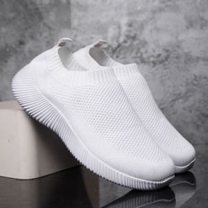 【Ready Stock】Fashion Women Black Rubber Shoes Korean Casual Breathable Slip On Shoes Lightweight Walking Shoes For Lady