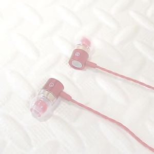 Metal Heavy Bass Wired Earphones In-Ear Wired Control with Mic Ear Hook Cross-Border E-commerce Hot-Selling Metal Earphones Wholesale