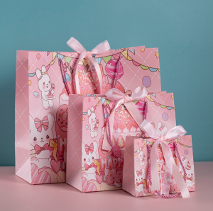 ถุงของขวัญพรีเมี่ยม ลาย3มิติ/ดอกไม้/ฤดูใบไม้ผลิ หูหิ้วเชือก ขนาด S/M/L พร้อมส่ง