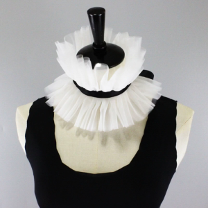 Women Victorian Vintage Mesh Ruffled Stand False Fake Collar Lace-Up Ribbon Bowknot Steampumk Neck Ruff Elizabethan Cosplay Props Necklace