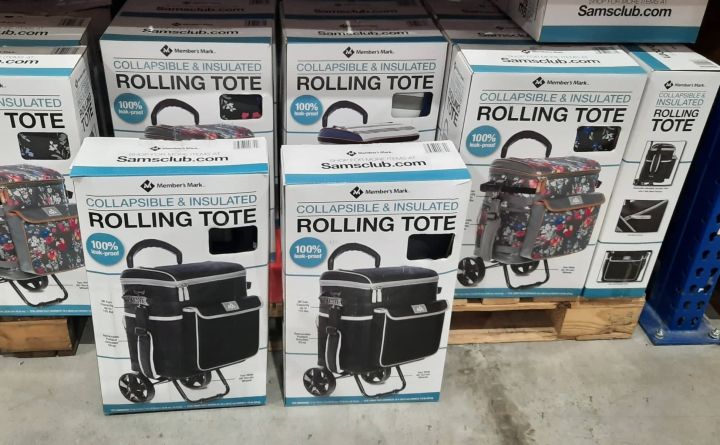 Members mark rolling extemporaneous Tote cooler