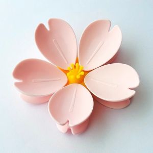 Cherry blossom magnetic sealing clip refrigerator sticker food bag clip snack sealing clip personalized flower petal creative 3D