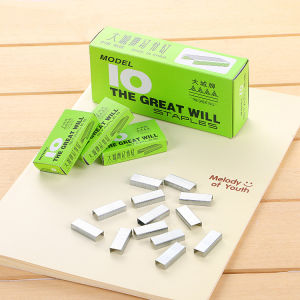 แม็กซ์เย็บกระดาษใช้กับลวดเย็บเบอร์10 ทำจากพลาสติกอย่างดี แข็งแรง และทนทานต่อการใช้งาน อุปกรณ์สำนักงาน ฐานเรียบ สามารถวางแล้วเย็บได้ สินค้าพร้อมส่ง