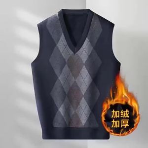 2024New Fashion Mens Diamond Checkered Knitted Vest Pullover V Neck Sleeveless Sweater Autumn Winter Casual Business Men Clothing
