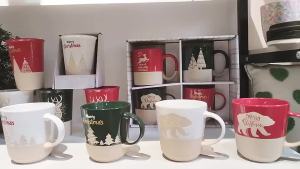 ชุดแก้วน้ำชาซานต้าน่ารักสร้างสรรค์ แก้วเซรามิกสีขาว แก้วกาแฟแบบไม่เคลือบ แก้วคริสต์มาสพร้อมกล่องของขวัญ