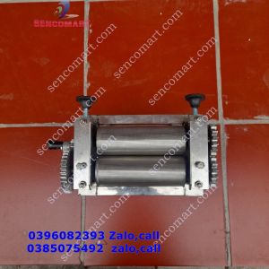 Máy cán mực tẩm gia vịMáy giãn mực cán mực khô