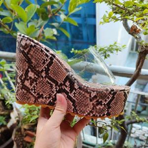 Dép xuồng quai ngang trong mềm cao 12cm đúp trước cao 5cm thích hợp đi chơi đi tiệc dép cá tính họa tiết da rắn