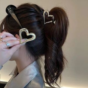 【Ship from KLReady stock】Premium sense metal love hairpin female head shark clip simple versatile grab clip