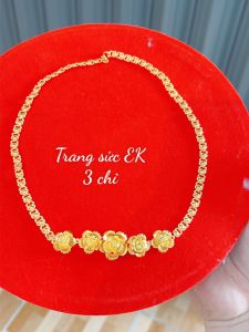 Dây chuyền hoa mai 5 bông mạ 24.k kèm hộp nhung E.69