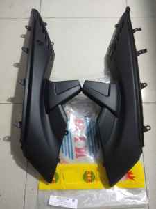 Cover Kaver Tutup Body Bodi Kecil Vario 110 Karbu KVB 2009 2010 2011 2012 2013 2014 Merk Win