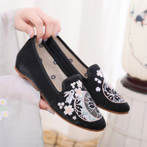 Free Shipping [Cute Rabbit] Summer New Arrivals: Chinese-Style Retro Embroidered Shoes Ethnic-Style WomenS Shoes Traditional Chinese Costume Shoes Hanfu Shoes