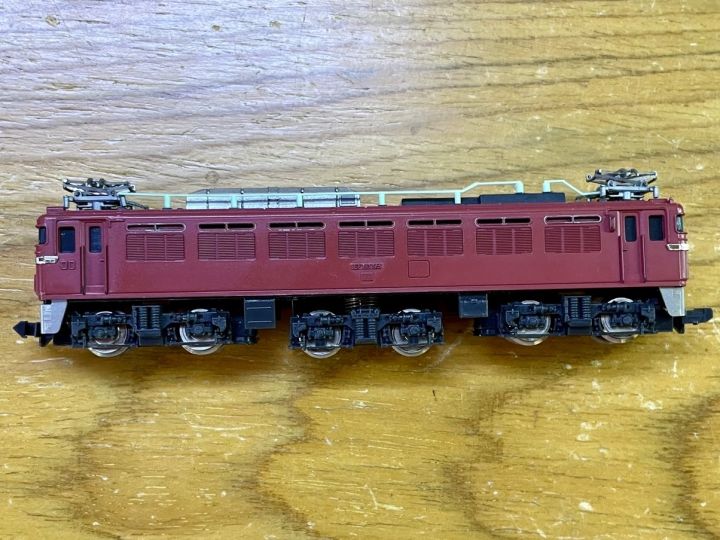 N Scale Tomix 2131 JR Electric Locomotive EF81, as new condition.  N Scale Tomix 2131 JR รถจักรไฟฟ้า EF81 สภาพเหมือนใหม่