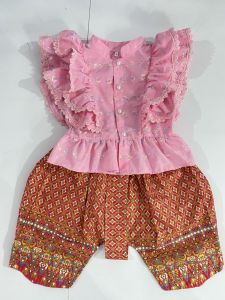 เสื้อเด็ก เสื้อปีกหงษ์ เสื้อลูกไม้ ที่ชื่อว่า "เสื้อลูกไม้เด็ก เสื้อปีกหงษ์(ได้เสื้ออย่างเดียว)